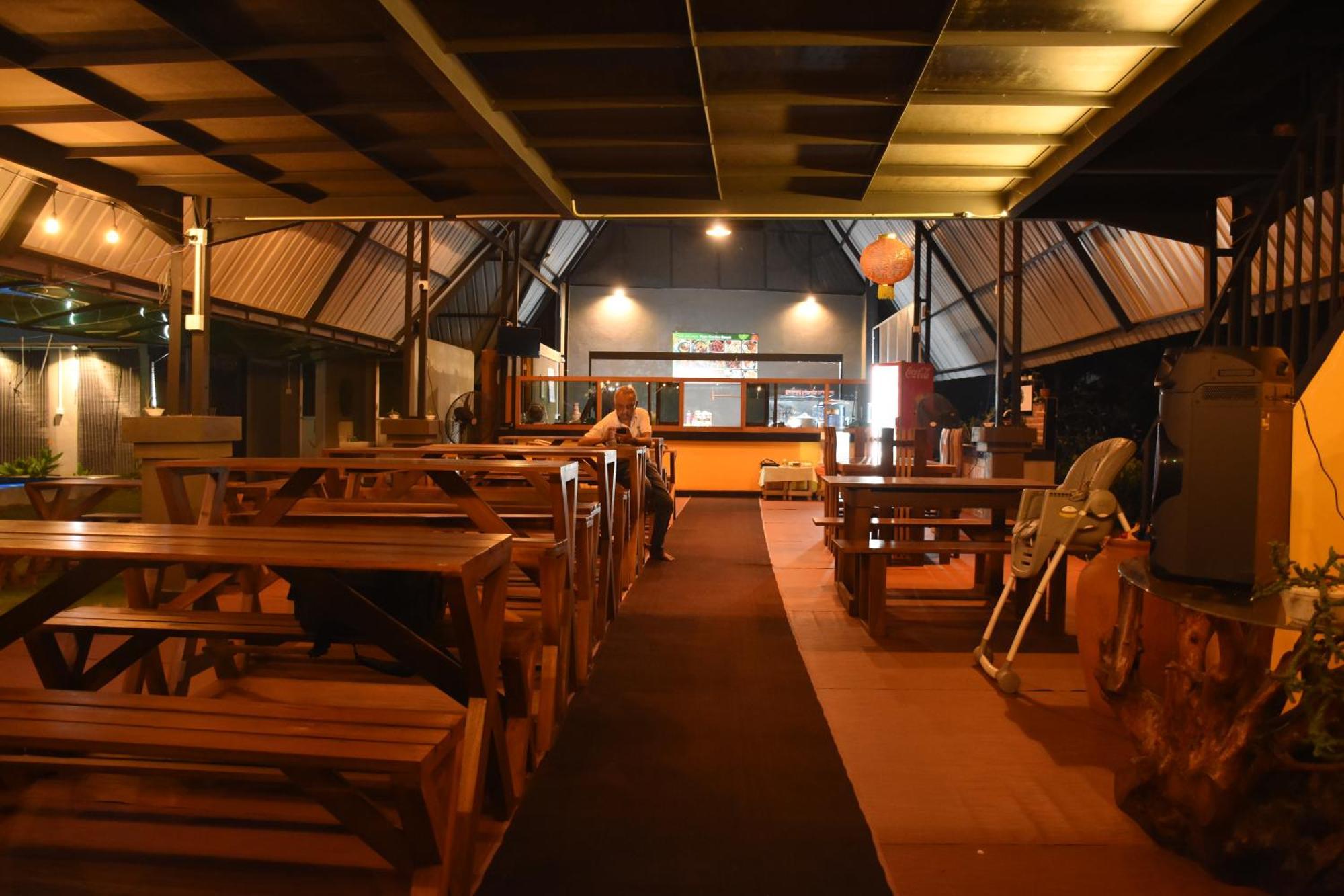 Steps Garden Negombo