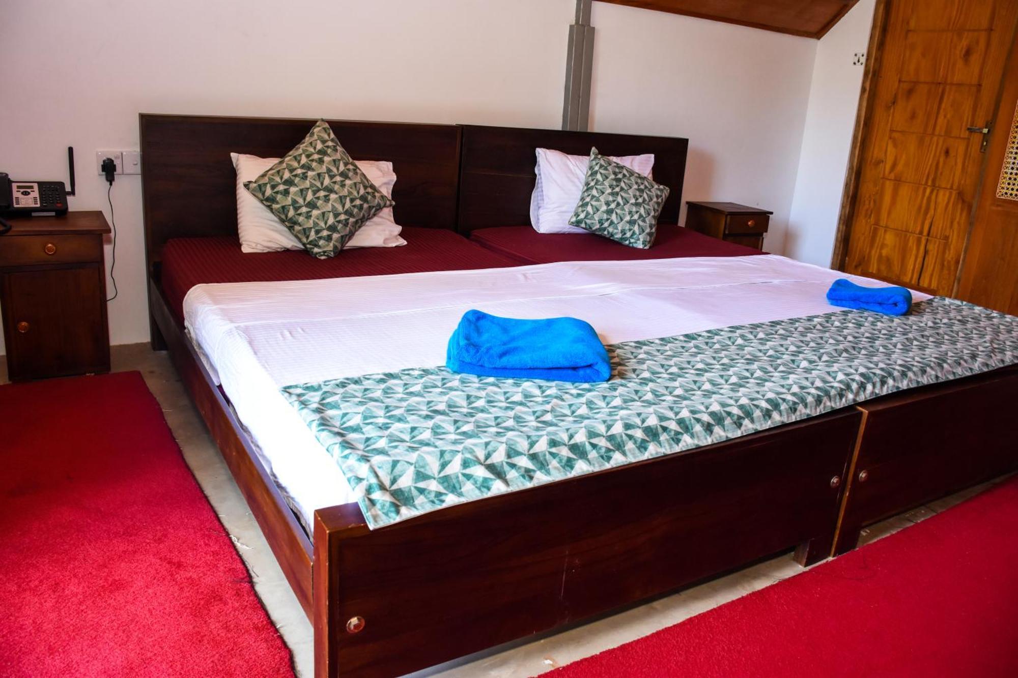 Steps Garden Hotel 3*