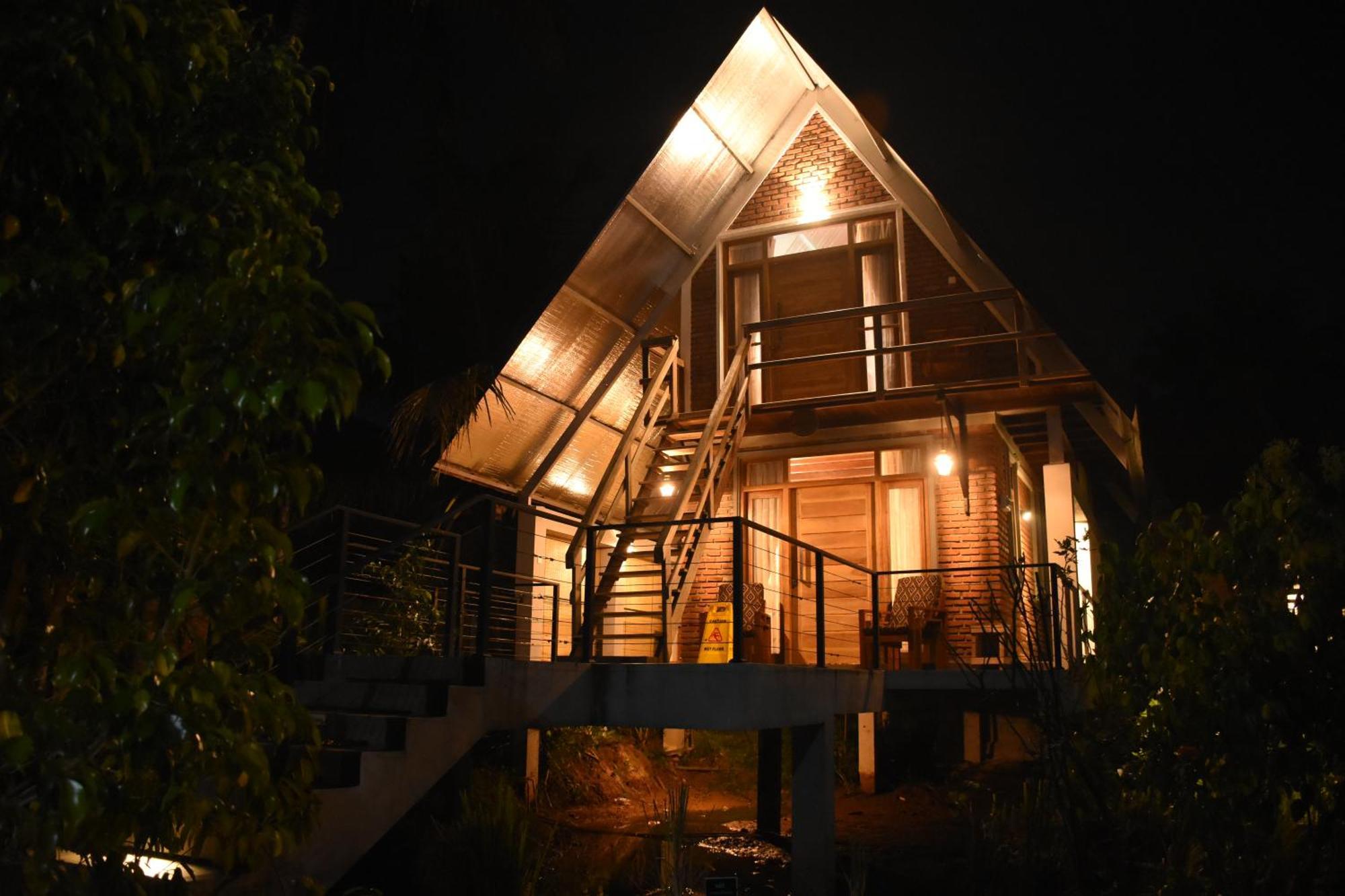 Steps Garden Negombo