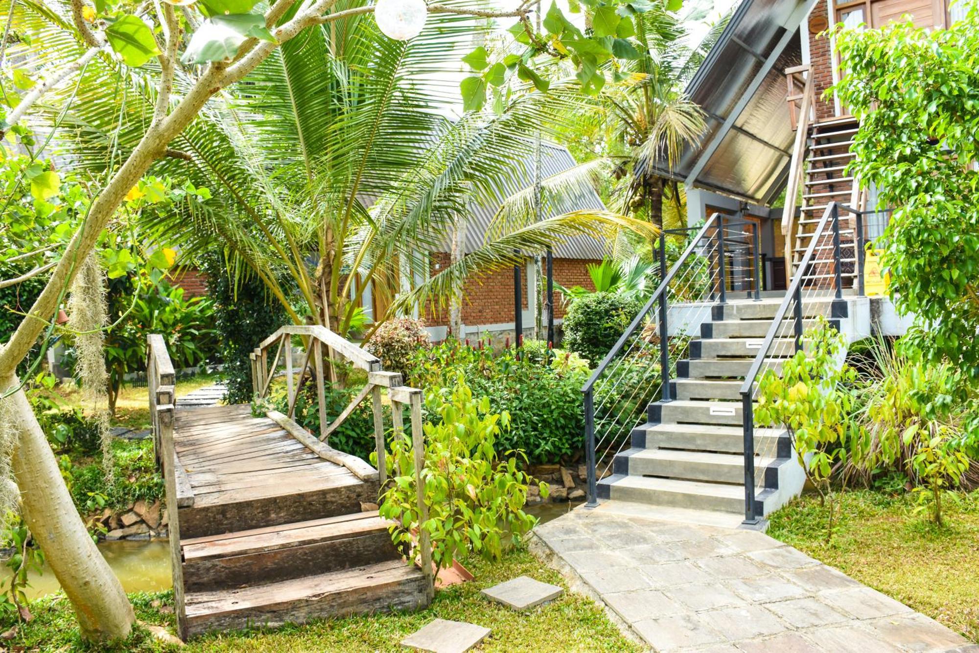 Steps Garden Hotel Negombo
