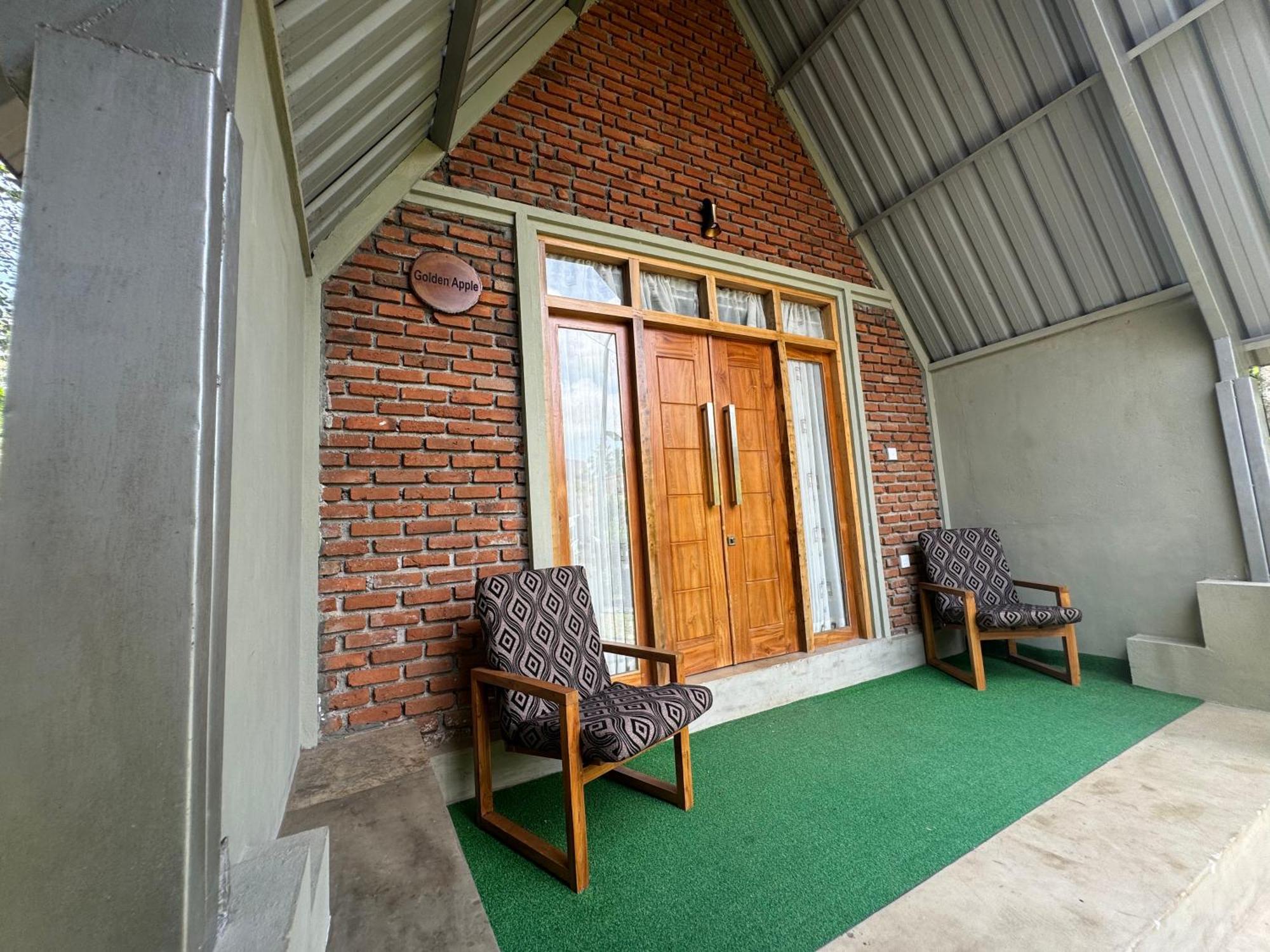 Steps Garden Negombo