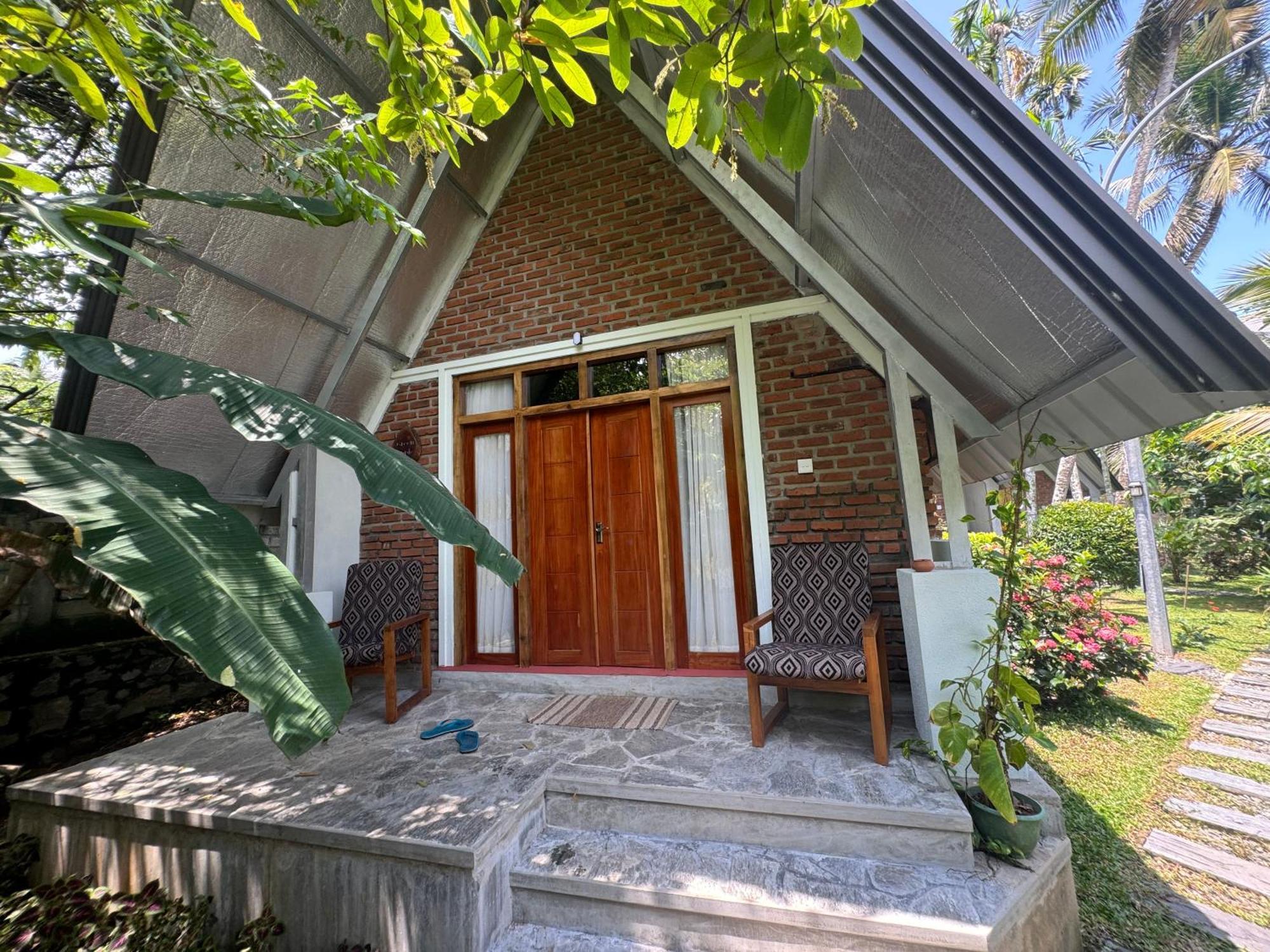 Steps Garden Hotel 3*
