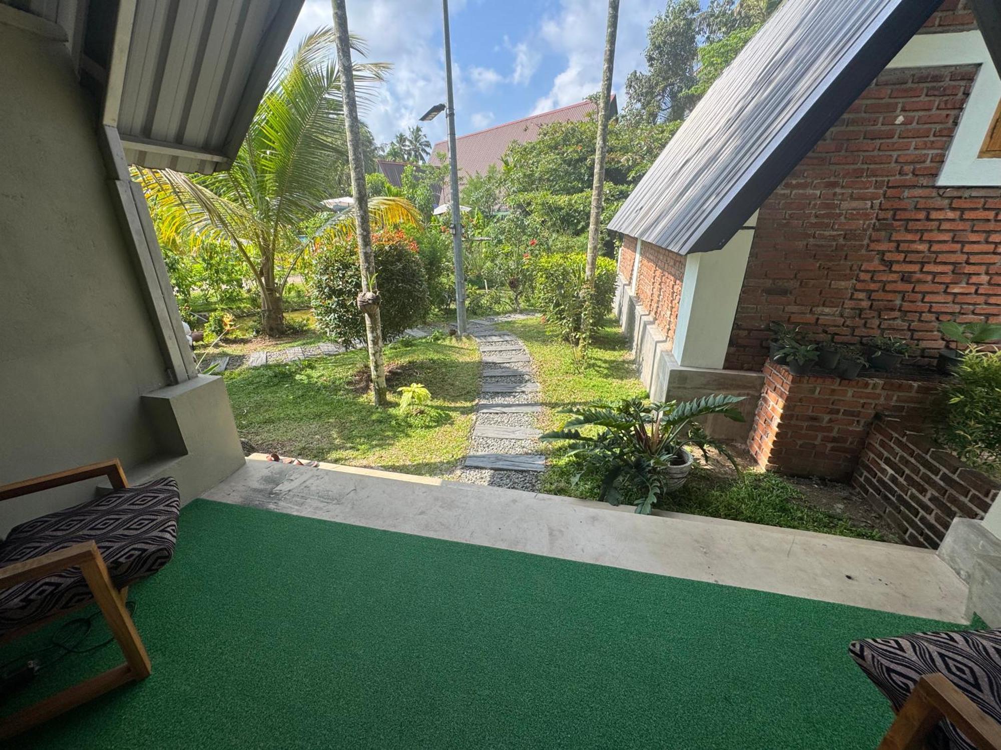 Steps Garden Hotel Negombo